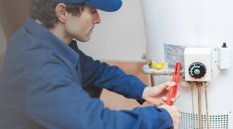 Professional emergency plumbing in Britt, IA